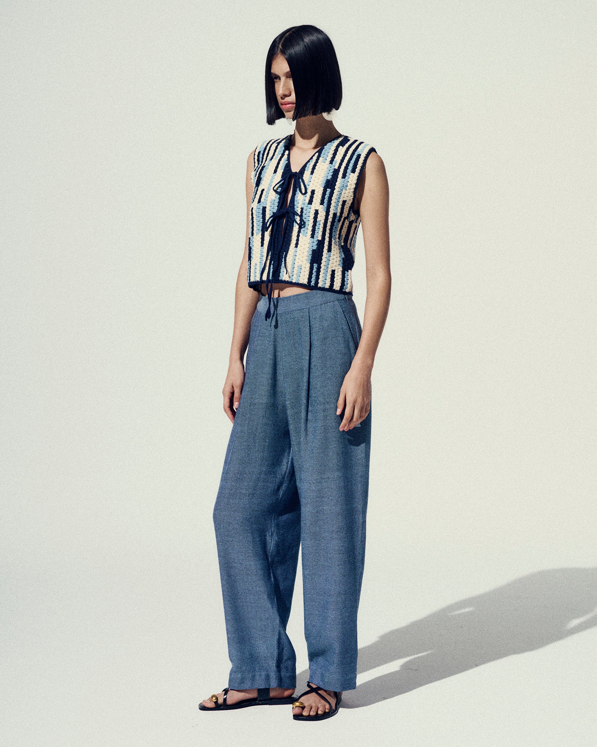 ANADARA CROCHET VEST | BLUE-IVORY – ESCVDO