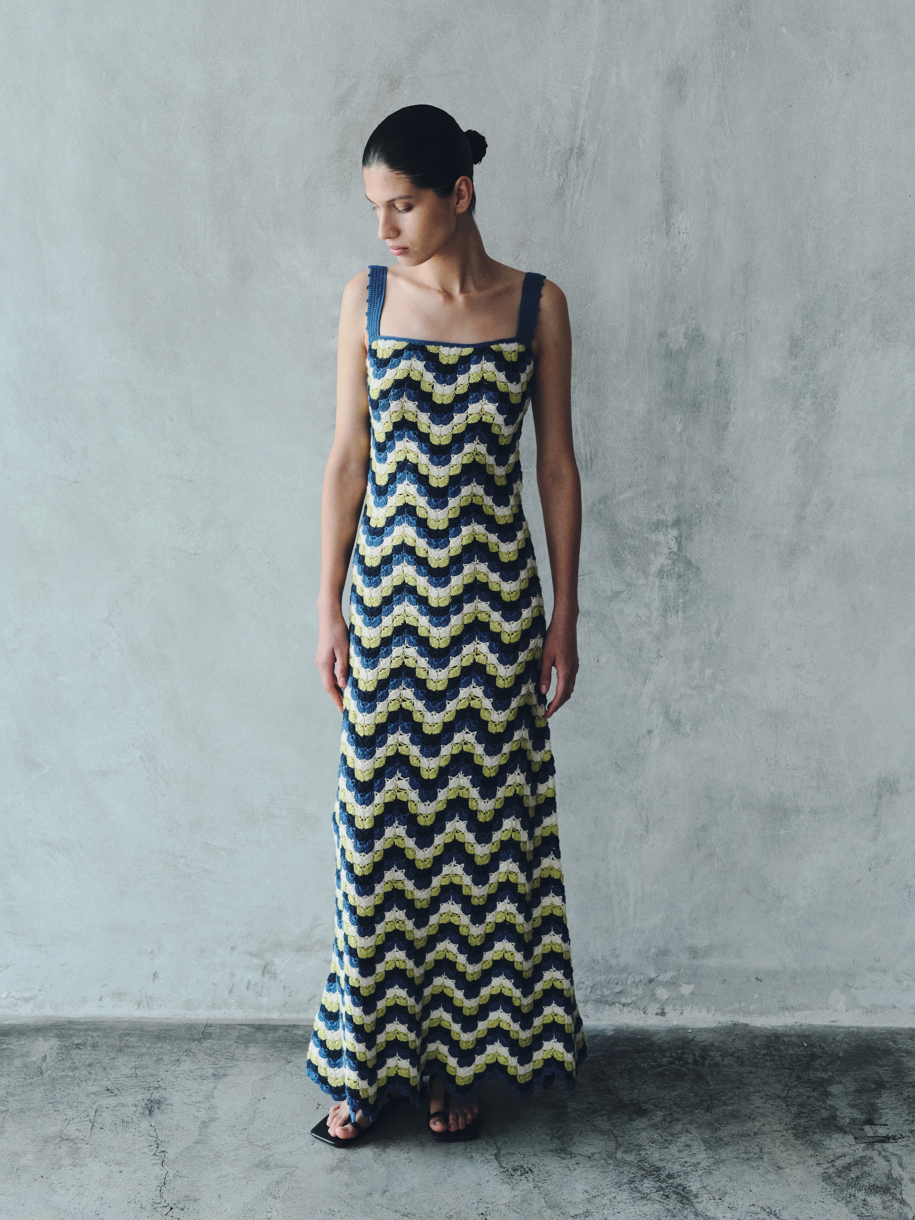 アメリ 23AW グリーン ウール×ナイロン BIG CHECK LACE UP KNIT DRESS S Ameri（アメリ）の「BIG CHECK LACE UP KNIT DRESS（ワンピース）」 - WEAR