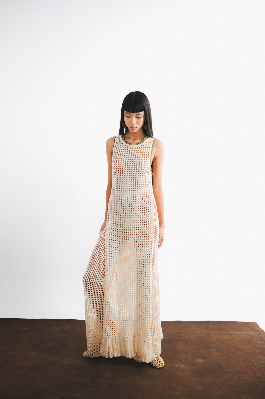 ATUQ KNITTED VEST DRESS| Ivory